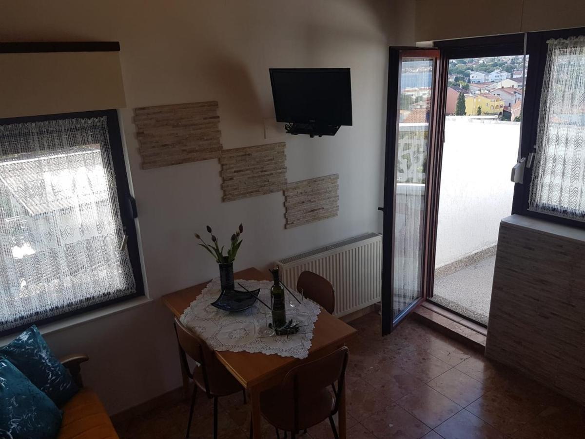 Apartments Marija Nada Малинска Экстерьер фото