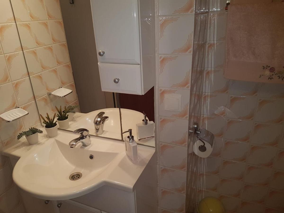 Apartments Marija Nada Малинска Экстерьер фото
