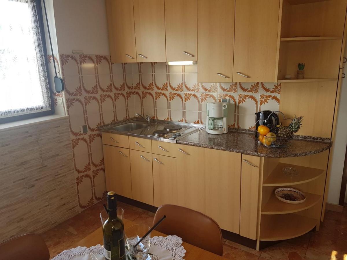 Apartments Marija Nada Малинска Экстерьер фото