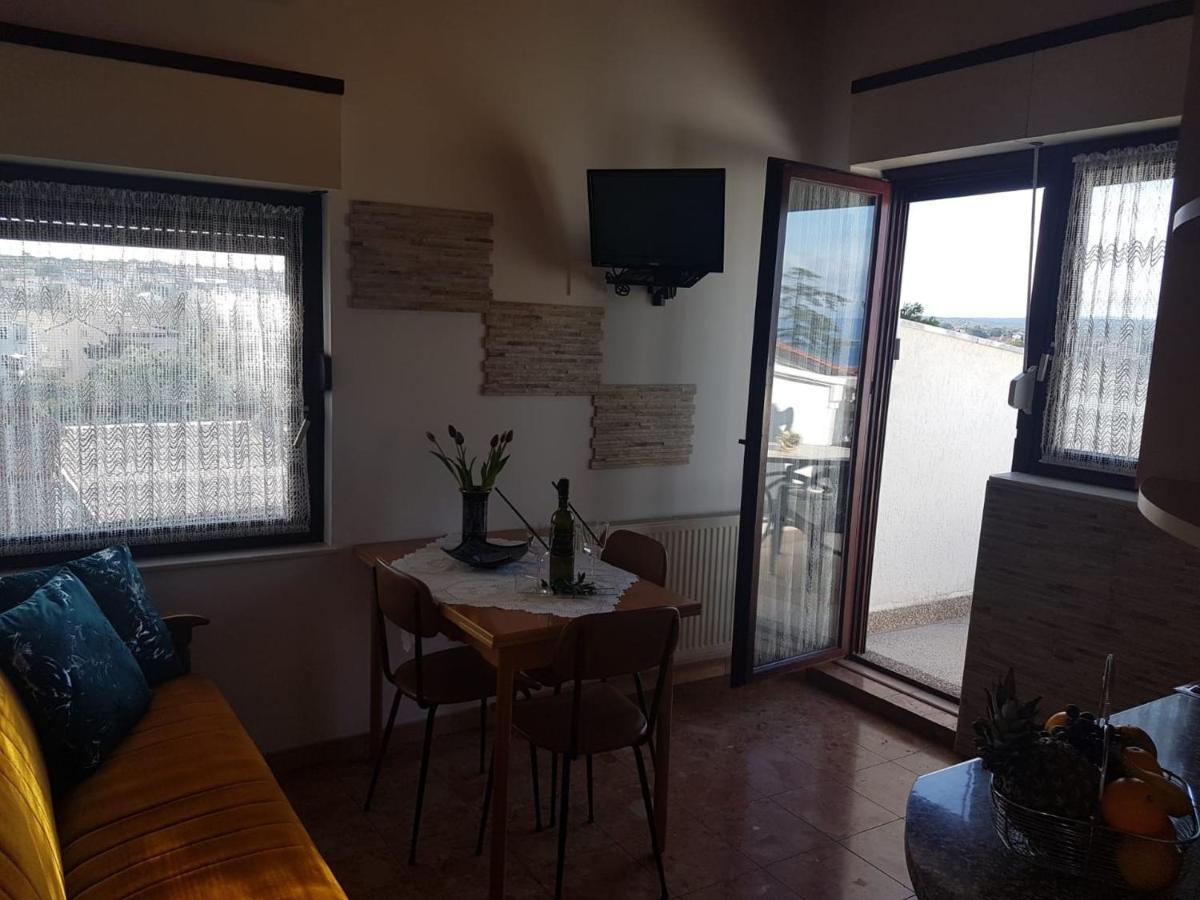 Apartments Marija Nada Малинска Экстерьер фото