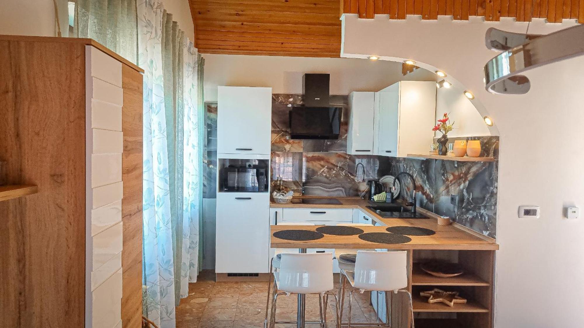 Apartments Marija Nada Малинска Экстерьер фото