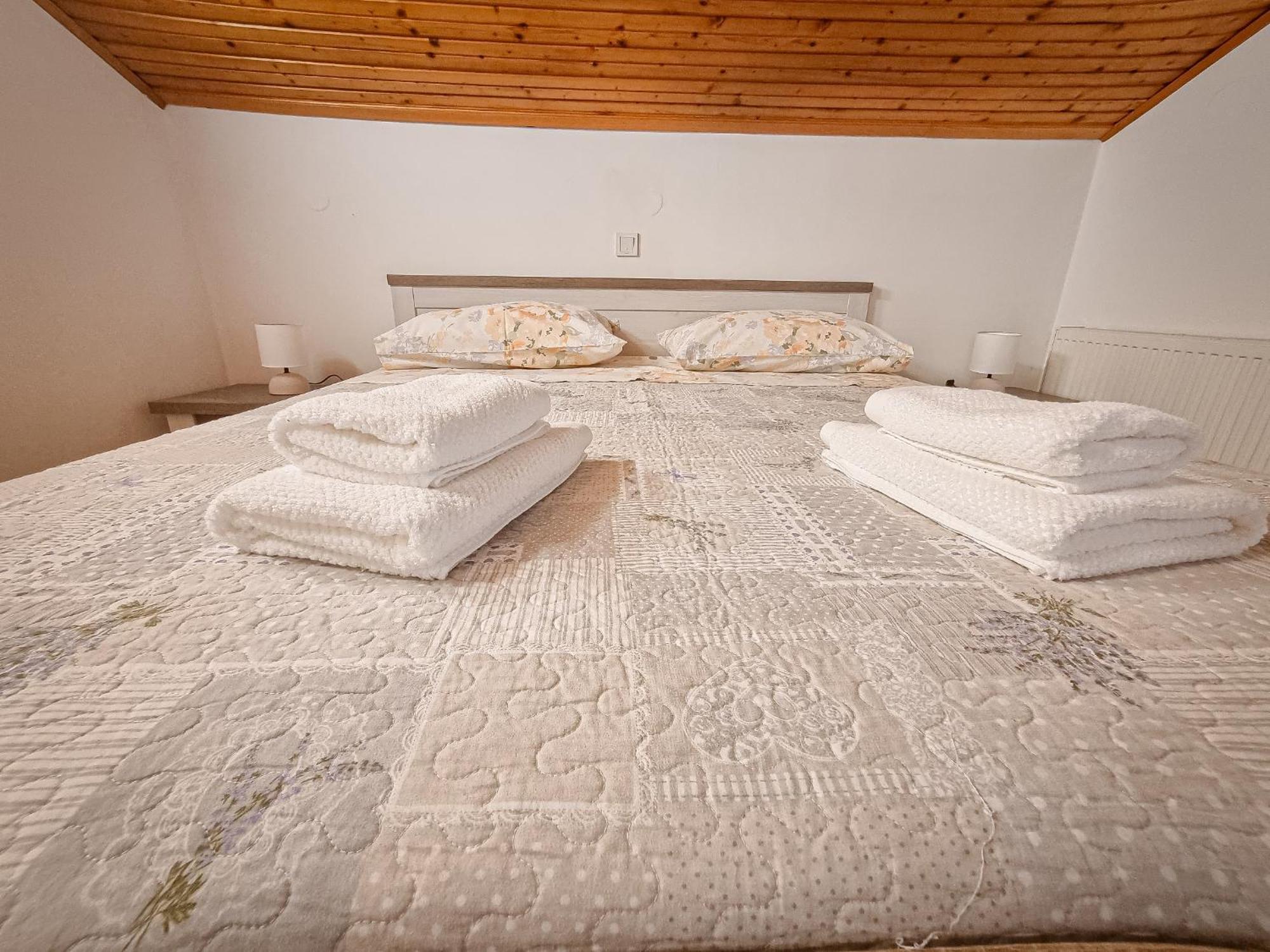Apartments Marija Nada Малинска Экстерьер фото
