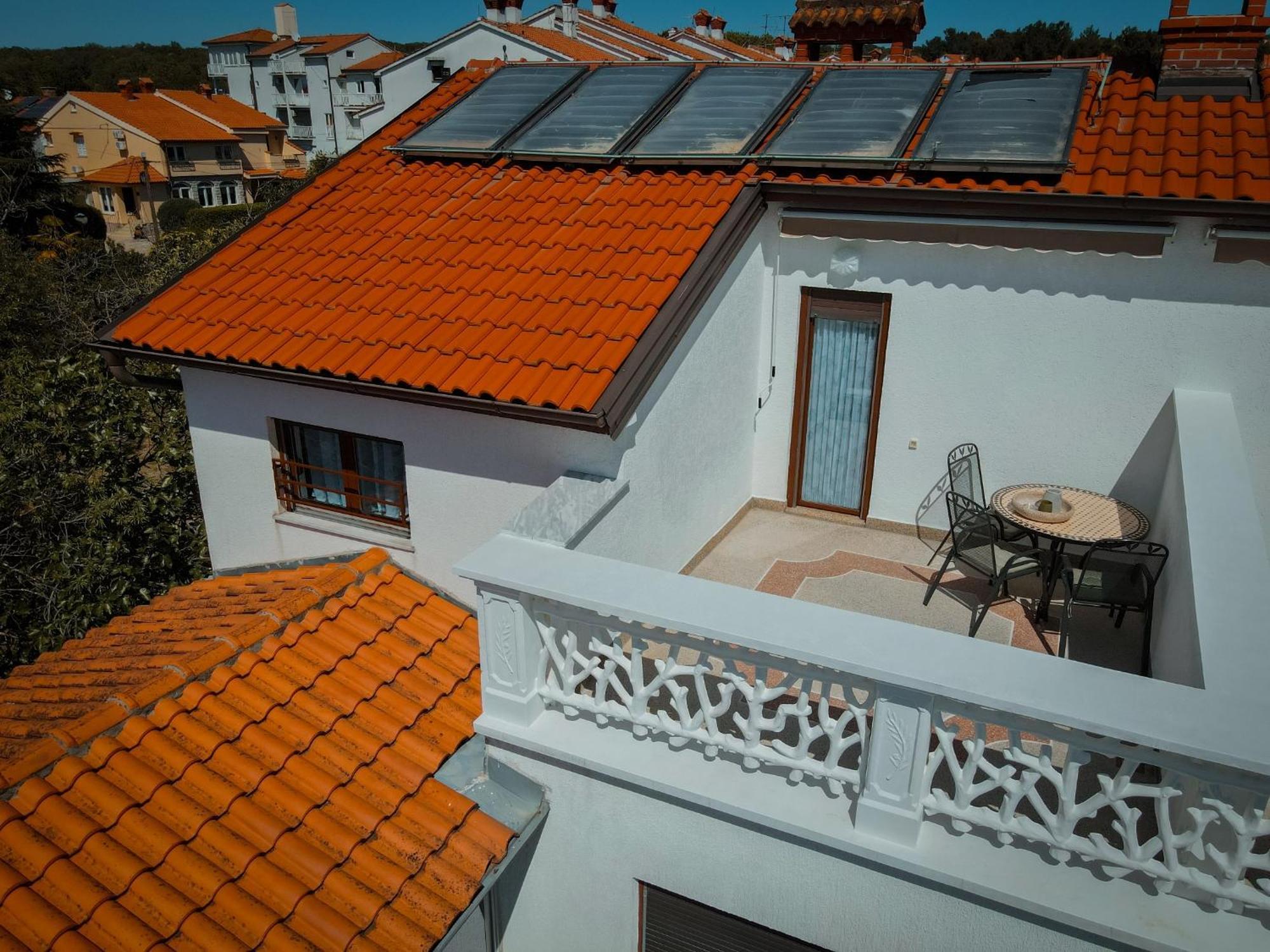 Apartments Marija Nada Малинска Экстерьер фото